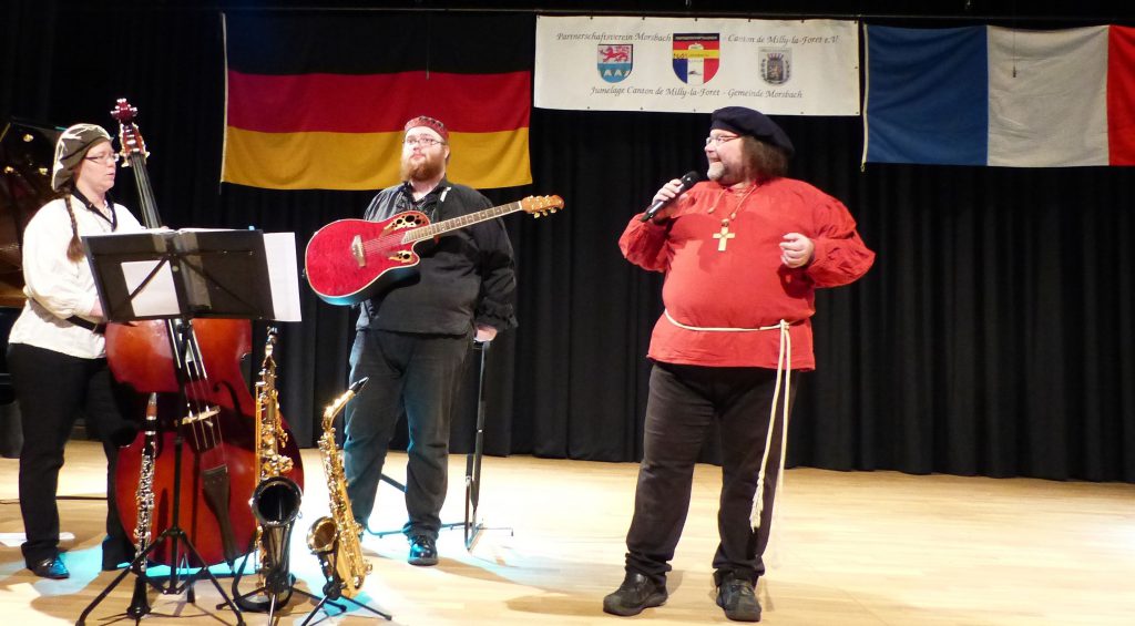 Die Gruppe Windwood & Co begeisterte beim Festabend der Partnerschaft mit einem eigens für diesen Anlass getexteten und komponierten Freundschaftslied.